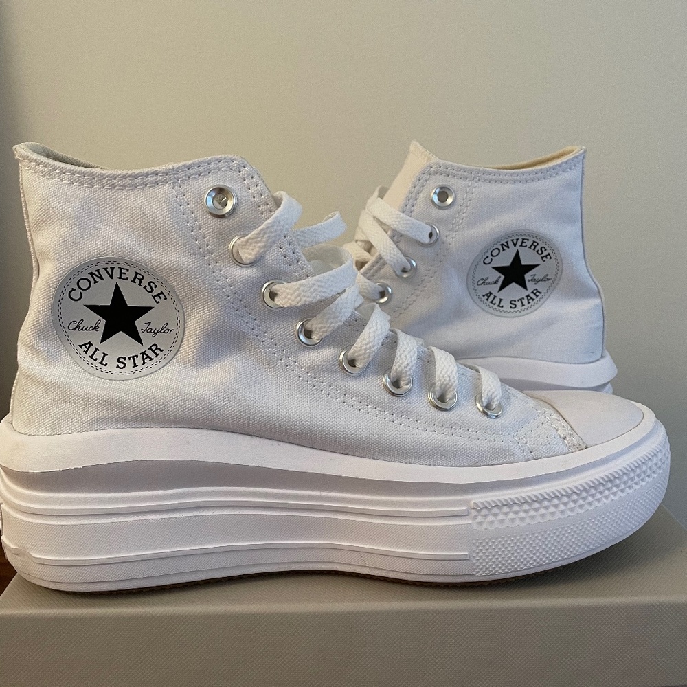 Women’s Platform Converse Hightops